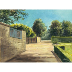 Mediterraner Park von Schlo&szlig; Wackerbarth Radbeul